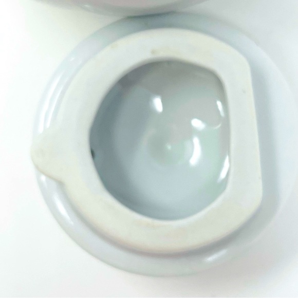 Tea Pot Classic French White Small Steam Hole in Lid 6” H Excellent Condition - Picture 9 of 10